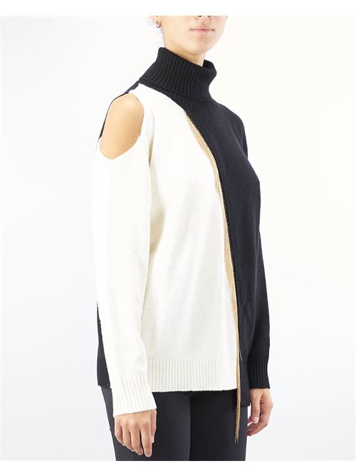 Turtleneck sweater with gold fringes and cut out Simona Corsellini SIMONA CORSELLINI | Sweater | MGO0101C0330008699